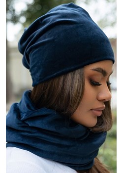 Granatowy welurowy komplet czapka i komin C6, Kolor granatowy, Rozmiar uniwersalny, Ivon ze sklepu Primodo w kategorii Komplety czapka i szalik damskie - zdjęcie 187360750