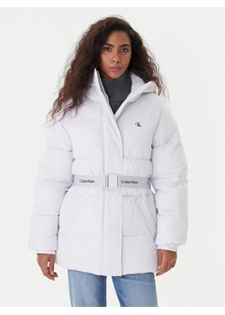 Calvin Klein Jeans Kurtka zimowa LV047D507G Fioletowy Regular Fit ze sklepu MODIVO w kategorii Kurtki damskie - zdjęcie 187365274