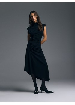 Reserved - Asymetryczna sukienka midi - czarny ze sklepu Reserved w kategorii Sukienki - zdjęcie 187366311