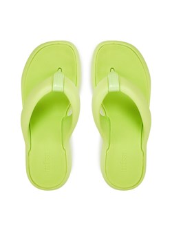 Melissa Japonki Melissa Free Fuzzy Platform Ad M 35875 Żółty ze sklepu MODIVO w kategorii Klapki damskie - zdjęcie 187370951