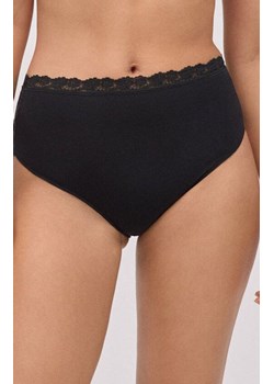 Bawełniane figi damskie z wysokim stanem i czarną koronką 19482, Kolor czarny, Rozmiar M, YSABEL MORA ze sklepu Intymna w kategorii Majtki damskie - zdjęcie 187378022