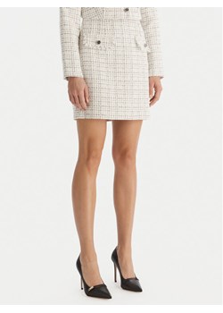 Guess Spódnica mini W5YD15 WHDB2 Biały Regular Fit ze sklepu MODIVO w kategorii Spódnice - zdjęcie 187379424