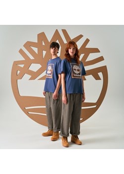 TIMBERLAND T-SHIRT FRONT SEASONAL GRAPHIC TEE ze sklepu Timberland w kategorii T-shirty męskie - zdjęcie 187380371