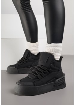 Czarne Ocieplane Sneakersy na Grubej Podeszwie z Tłoczonym Wzorem Anweda ze sklepu born2be.pl w kategorii Buty sportowe damskie - zdjęcie 187382490