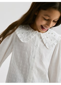 Reserved - Koszula z perłową aplikacją - złamana biel ze sklepu Reserved w kategorii Bluzki dziewczęce - zdjęcie 187382610