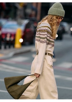 Mohito - Sweter ze wzorem - kremowy ze sklepu Mohito w kategorii Swetry damskie - zdjęcie 187385532