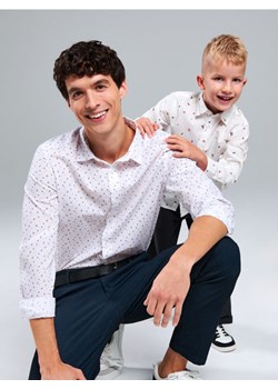 Sinsay - Koszula ze wzorem świątecznym - biały ze sklepu Sinsay w kategorii Koszule męskie - zdjęcie 187386820