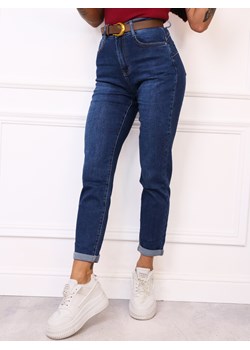 SPODNIE JEANSOWE MOM FIT Z WYSOKIM STANEM PUSH UP+ PASEK- GRANATOWE ze sklepu olika.com.pl w kategorii Jeansy damskie - zdjęcie 187389683
