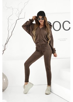 welurowy komplet dres good mood z logo bluza uni oversize z kapturem + legginsy welur polski produkt by mielczarkowski - czekolada ze sklepu STYLOWO w kategorii Komplety bielizny damskiej - zdjęcie 187390110