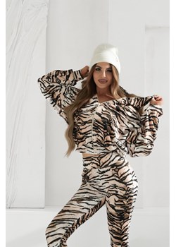 welurowy komplet dres good mood z logo bluza uni oversize z kapturem + legginsy welur polski produkt by mielczarkowski - print zebra ze sklepu STYLOWO w kategorii Komplety bielizny damskiej - zdjęcie 187390134