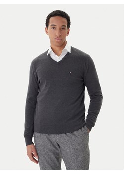 Tommy Hilfiger Sweter Essential MW0MW14745 Szary Regular Fit ze sklepu MODIVO w kategorii Swetry męskie - zdjęcie 187393080
