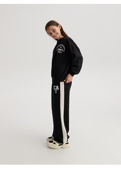 Reserved - Spodnie dresowe z lampasami - czarny ze sklepu Reserved w kategorii Spodnie dziewczęce - zdjęcie 187394684