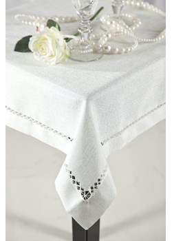 OBRUS EMILY 30 X 40 CM BIAŁY ze sklepu lenaodniemowlakadoszkolniaka.pl w kategorii Obrusy i bieżniki - zdjęcie 187413384