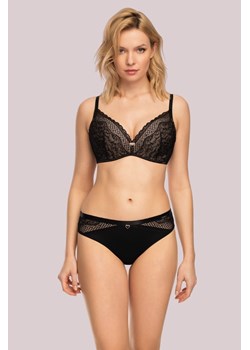 Figi Clarisa Brazyliany majtki damskie ze sklepu lenaodniemowlakadoszkolniaka.pl w kategorii Majtki damskie - zdjęcie 187435070