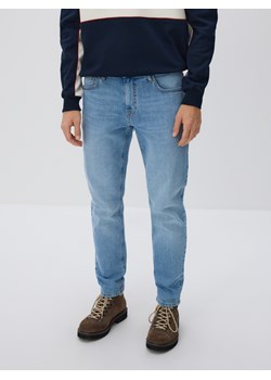 Reserved - Jeansy slim z efektem sprania - niebieski ze sklepu Reserved w kategorii Jeansy męskie - zdjęcie 187470613