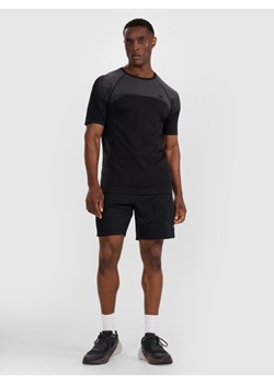 Męskie spodenki treningowe 4F 4FWAW25TFSHM1000 - czarne ze sklepu Sportstylestory.com w kategorii Spodenki męskie - zdjęcie 187470962