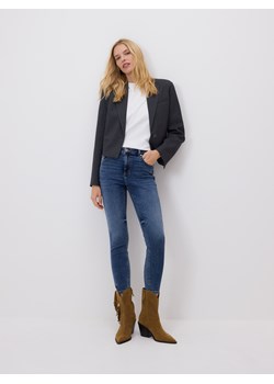 Reserved - Jeansy slim fit mid rise - niebieski ze sklepu Reserved w kategorii Jeansy damskie - zdjęcie 187472761