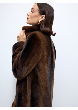 Mohito - Sztuczne futro - ciemnobrązowy ze sklepu Mohito w kategorii Futra damskie - zdjęcie 187473864