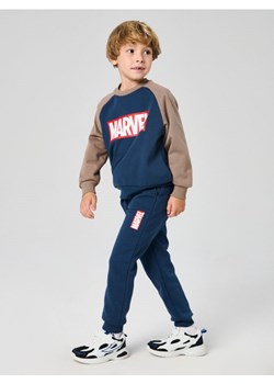 Sinsay - Spodnie jogger z ociepleniem Marvel - granatowy ze sklepu Sinsay w kategorii Spodnie chłopięce - zdjęcie 187474991