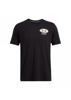 Męski t-shirt z nadrukiem Under Armour UA M Grounds Crew Hw Ss - czarny ze sklepu Sportstylestory.com w kategorii T-shirty męskie - zdjęcie 187475043
