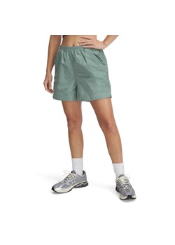 Damskie spodenki treningowe Under Armour UA Unstoppable Utility Short - zielone ze sklepu Sportstylestory.com w kategorii Szorty - zdjęcie 187475214