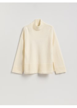 Reserved - Wełniany sweter z golfem - złamana biel ze sklepu Reserved w kategorii Swetry damskie - zdjęcie 187478854