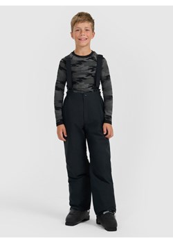 Chłopięce spodnie narciarskie 4F 4FJRAW25TFTRM1245 - czarne ze sklepu Sportstylestory.com w kategorii Spodnie chłopięce - zdjęcie 187482792