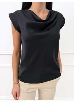 Czarna Satynowa Bluzeczka z Lejącym Dekoltem ze sklepu ModnaKiecka.pl w kategorii Bluzki damskie - zdjęcie 187484593
