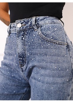 SPODNIE JEANSOWE MOM FIT ZDOBIONE CYRKONIAMI- NIEBIESKIE ze sklepu olika.com.pl w kategorii Jeansy damskie - zdjęcie 187485152