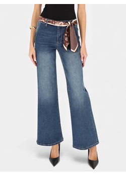 Jeansy damskie z dekoracyjną wstążką w pasie L’AF Lilibet ze sklepu Eye For Fashion w kategorii Jeansy damskie - zdjęcie 187489331