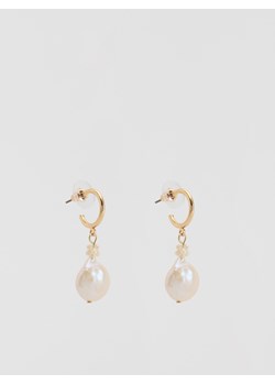 Reserved - Kolczyki z naturalną perłą - biały ze sklepu Reserved w kategorii Kolczyki - zdjęcie 187492764