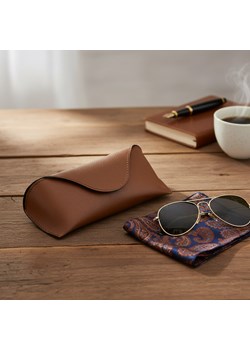Etui na okulary na magnes ETSC-101A brązowe ze sklepu Stylion w kategorii Etui - zdjęcie 187495491
