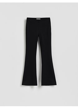 Reserved - Spodnie flare z wiskozą - czarny ze sklepu Reserved w kategorii Spodnie damskie - zdjęcie 187495683