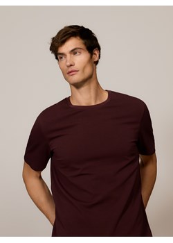 Reserved - Gładki t-shirt regular fit - brązowy ze sklepu Reserved w kategorii T-shirty męskie - zdjęcie 187497084