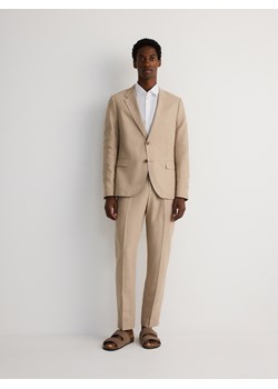 Reserved - Spodnie garniturowe z lnem - beżowy ze sklepu Reserved w kategorii Spodnie męskie - zdjęcie 187501431