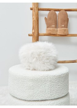 Sinsay - Czapka z imitacji futra - kremowy ze sklepu Sinsay w kategorii Czapki zimowe damskie - zdjęcie 187504010