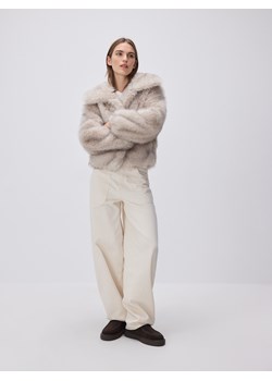 Reserved - Sztuczne futerko z kołnierzem - jasnoszary ze sklepu Reserved w kategorii Futra damskie - zdjęcie 187511410