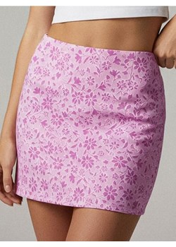 Sinsay - Spódnica mini z rozcięciem i kwiatowym wzorem - różowy ze sklepu Sinsay w kategorii Spódnice - zdjęcie 187513404