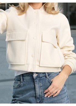 Sinsay - Rozpinana kurtka bez kaptura - kremowy ze sklepu Sinsay w kategorii Kurtki damskie - zdjęcie 187513414