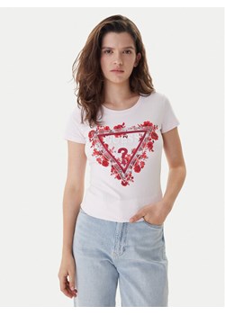 Guess T-Shirt W6RI23 J1314 Różowy Regular Fit ze sklepu MODIVO w kategorii Bluzki damskie - zdjęcie 187521411