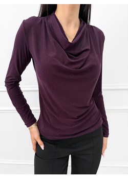 Śliwkowa Połyskująca Bluzka z Lejącym Dekoltem ze sklepu ModnaKiecka.pl w kategorii Bluzki damskie - zdjęcie 187523912