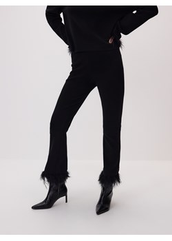 Reserved - Spodnie z piórami - czarny ze sklepu Reserved w kategorii Spodnie damskie - zdjęcie 187524112