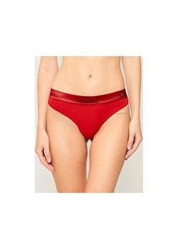 Calvin Klein Underwear Stringi ze sklepu Gomez Fashion Store w kategorii Majtki damskie - zdjęcie 187524950