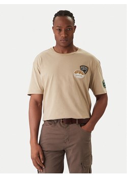 Guess T-Shirt M6RI07 KBW41 Beżowy Regular Fit ze sklepu MODIVO w kategorii T-shirty męskie - zdjęcie 187526312