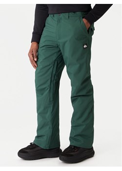 Quiksilver Spodnie snowboardowe Estate EQYTP03237 Zielony Slim Fit ze sklepu MODIVO w kategorii Spodnie męskie - zdjęcie 187526321