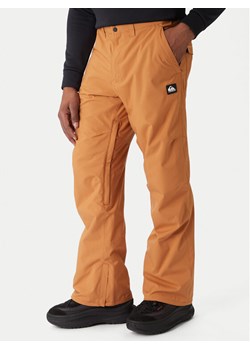 Quiksilver Spodnie snowboardowe Estate EQYTP03237 Brązowy Slim Fit ze sklepu MODIVO w kategorii Spodnie męskie - zdjęcie 187526343