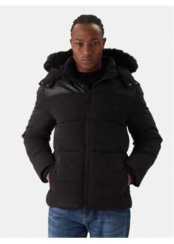 Guess Kurtka zimowa M5BL2A W2202 Czarny Regular Fit ze sklepu MODIVO w kategorii Kurtki męskie - zdjęcie 187526391