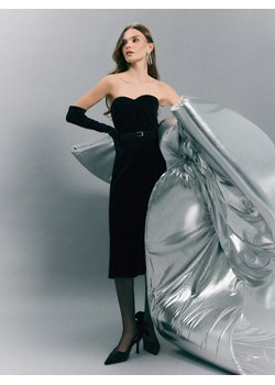 Mohito - Welurowa czarna spódnica midi - czarny ze sklepu Mohito w kategorii Spódnice - zdjęcie 187527221