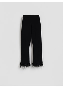 Reserved - Spodnie z piórami - czarny ze sklepu Reserved w kategorii Spodnie damskie - zdjęcie 187527413