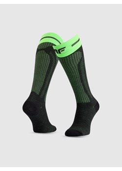 Męskie skarpety narciarskie 4F 4FRAW25UFSOM269 - czarne ze sklepu Sportstylestory.com w kategorii Skarpetki męskie - zdjęcie 187528680